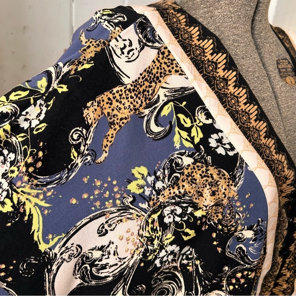 Free People Catch Me If You Can Bohemian Leopard Cat Novelty Print Top Blouse - Picture 9 of 16